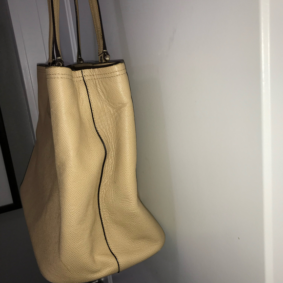 Coach Kitt Carryall Crossgrain Leather Shoulder Bag with COA - Picture 3 of 9